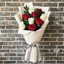 Букет цветов из:  Розы в Шварцевский