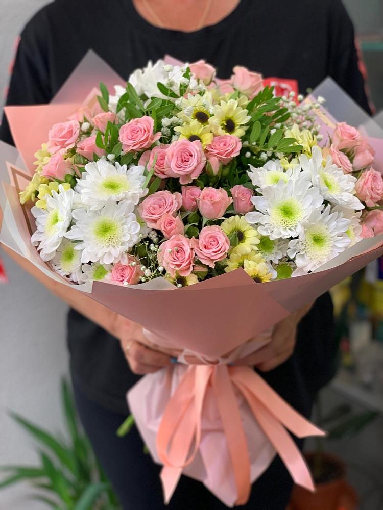 Букет цветов из: Розы и Хризантемы в Шварцевский