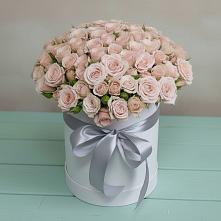 Цветочная композиция из Розы в шляпной коробке в Шварцевский