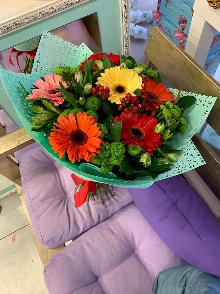 Букет цветов из: Герберы, Хризантемы и Альстромерии в Шварцевский