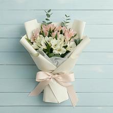 Букет цветов из:  Альстромерии в Шварцевский
