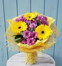 Букет цветов из:  Хризантемы и Герберы в Шварцевский