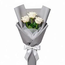Букет 3 белые розы в Шварцевский