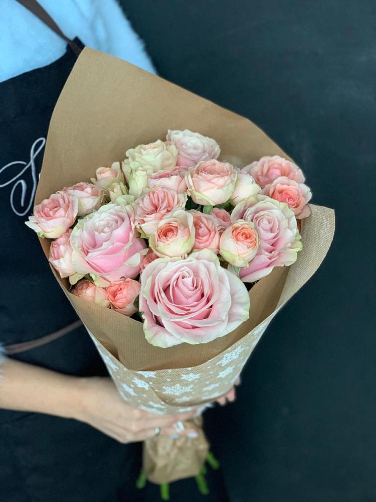 Букет цветов из: Хризантемы и Розы в Шварцевский