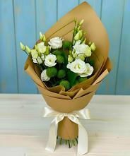 Букет цветов из:  Хризантемы и Лизиантусы #REPLACE_PRED# Шварцевский