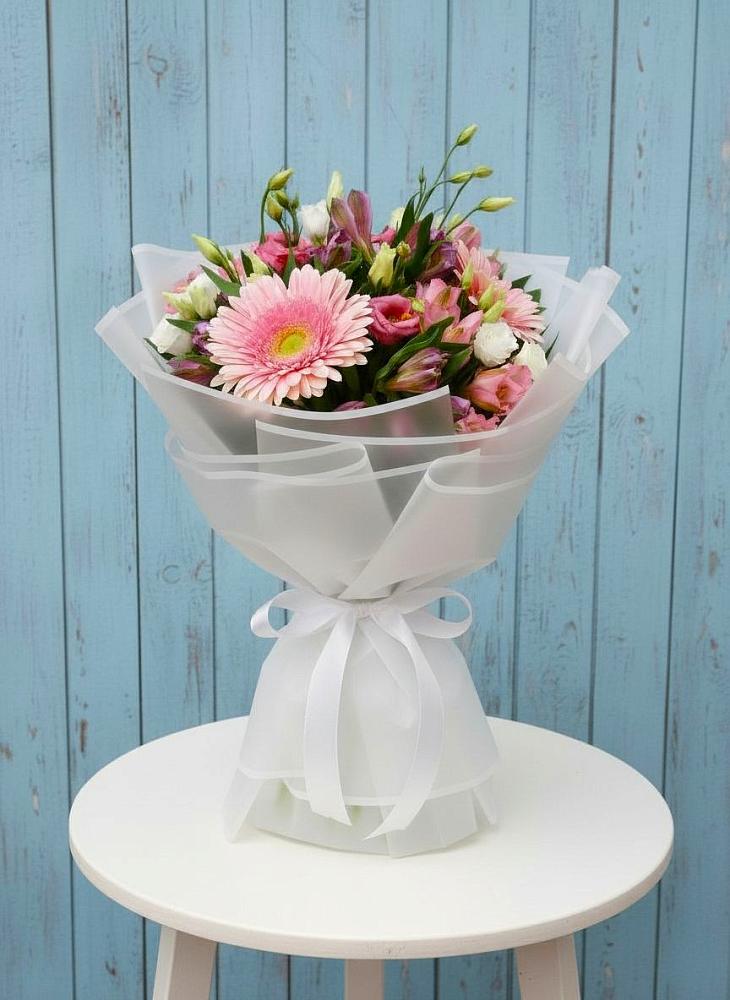 Букет цветов из: Герберы, Альстромерии и Лизиантусы в Шварцевский