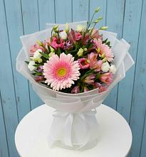 Букет цветов из:  Герберы, Альстромерии и Лизиантусы в Шварцевский