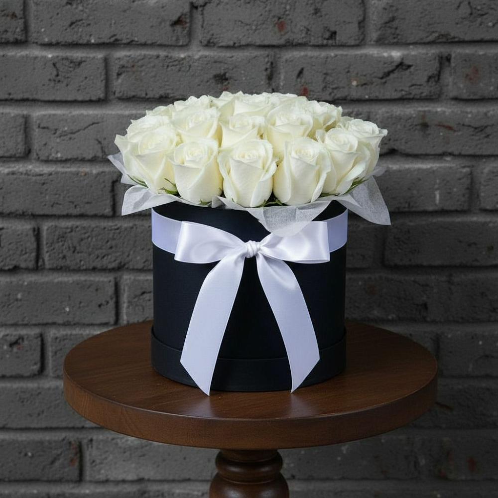 Цветочная композиция из Розы в шляпной коробке в Шварцевский