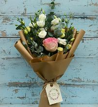 Букет цветов из:  Розы и Лизиантусы в Шварцевский