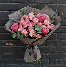 Букет цветов из:  Розы в Шварцевский